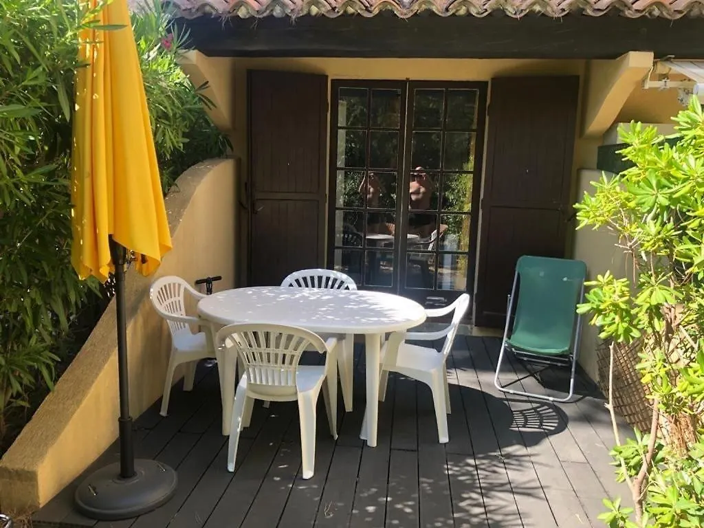 לה לבאנדו Studio Avec Jardin Proche Plages Saint Clair Lavandou 0*, לה לבאנדו צרפת