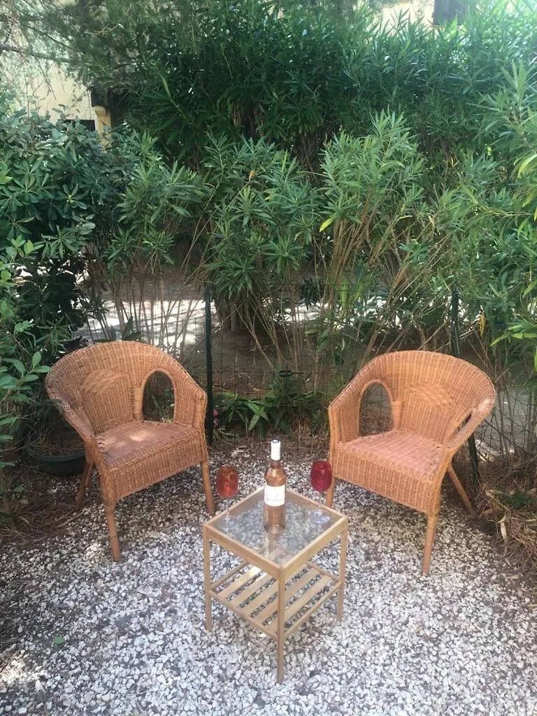 לה לבאנדו Studio Avec Jardin Proche Plages Saint Clair Lavandou דירה